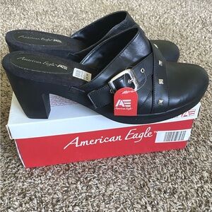 LNWT-Women’s Heel Pump